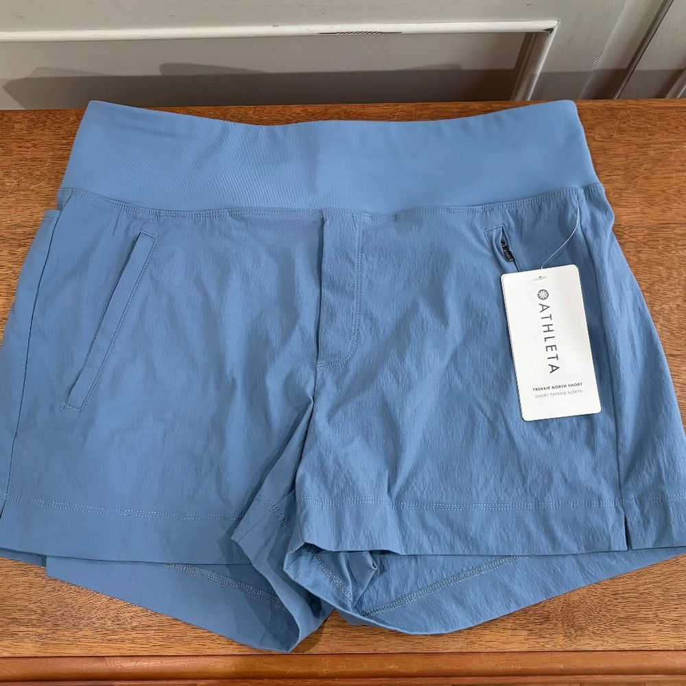 Athleta Trekking North short